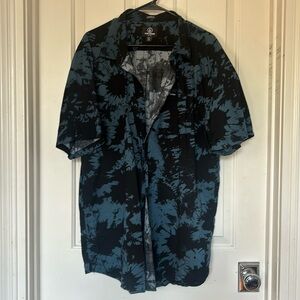 Volcom Black and Blue Button Up Short Sleeve
